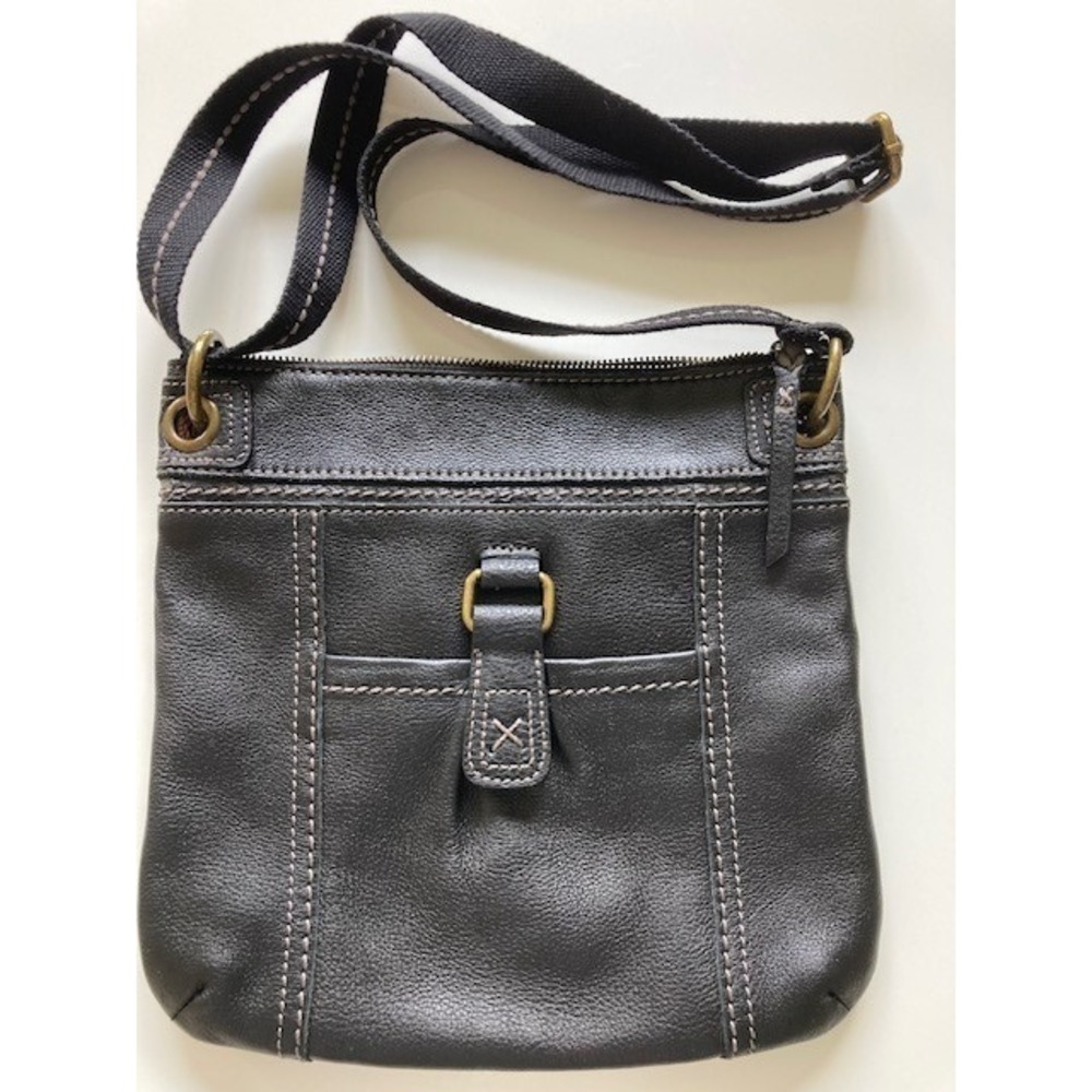 The Sak Black Leather Crossbody Adjustable Handbag - Picture 9 of 10